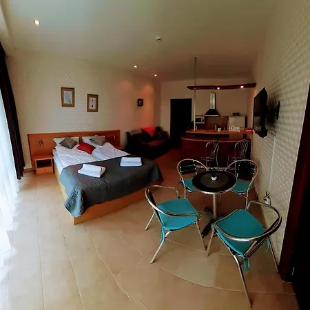 شقة Miramar Palace - Planeta 614 ساني بيتش