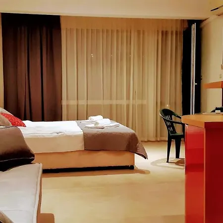 Miramar Palace - Planeta 614 *