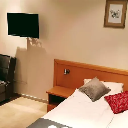 Miramar Palace - Planeta 614 * ساني بيتش