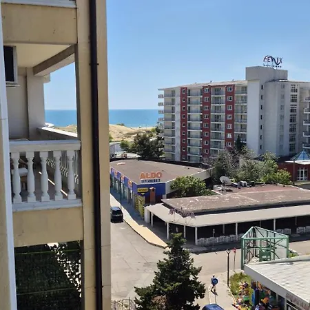 Miramar Palace - Planeta 614 * ساني بيتش